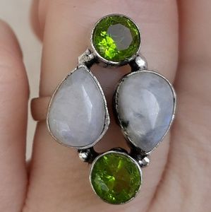 New Rainbow Moonstone & Peridot 925 Silver Ring.